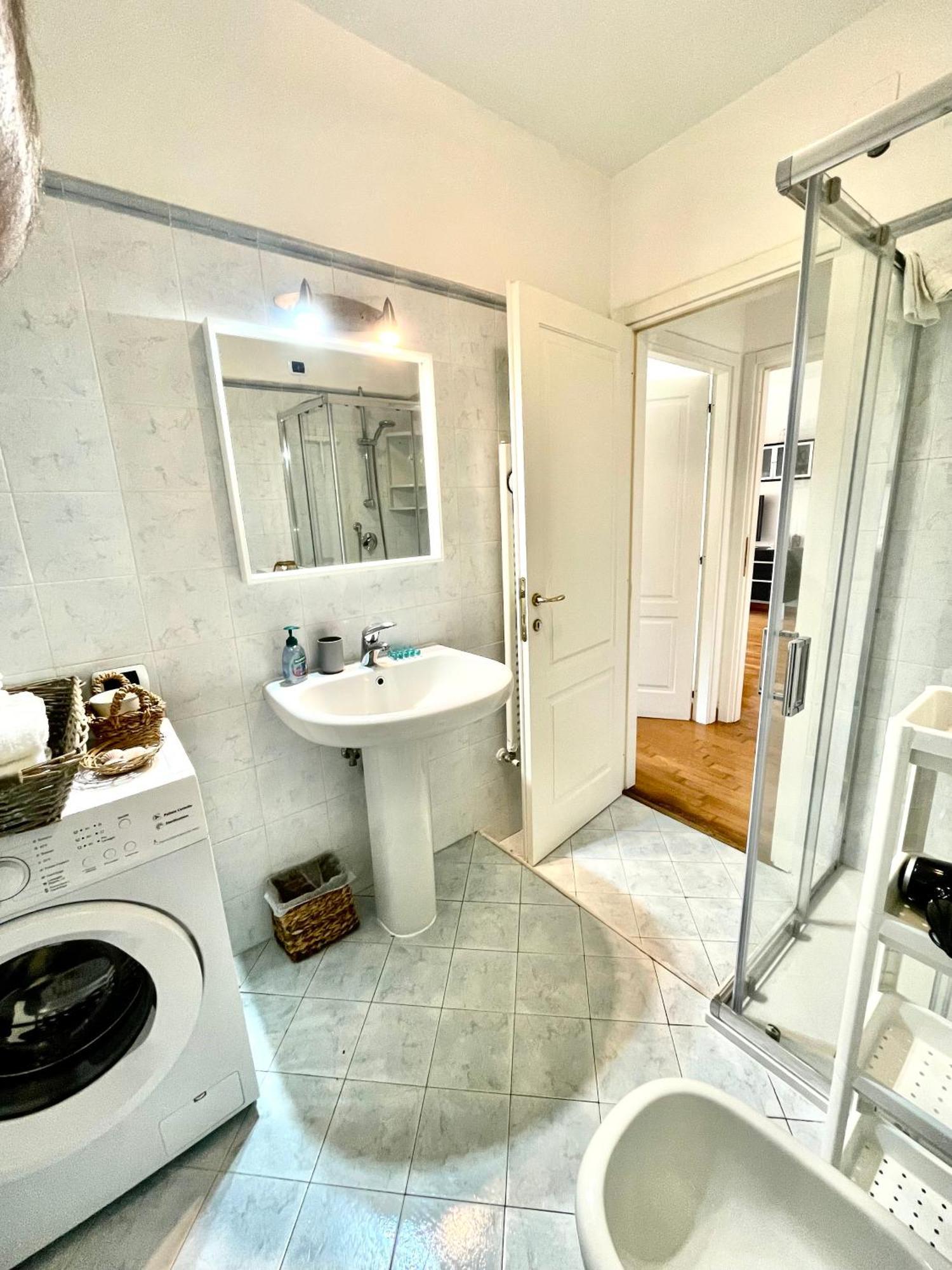 Ledonia Apartment Леричи Екстериор снимка