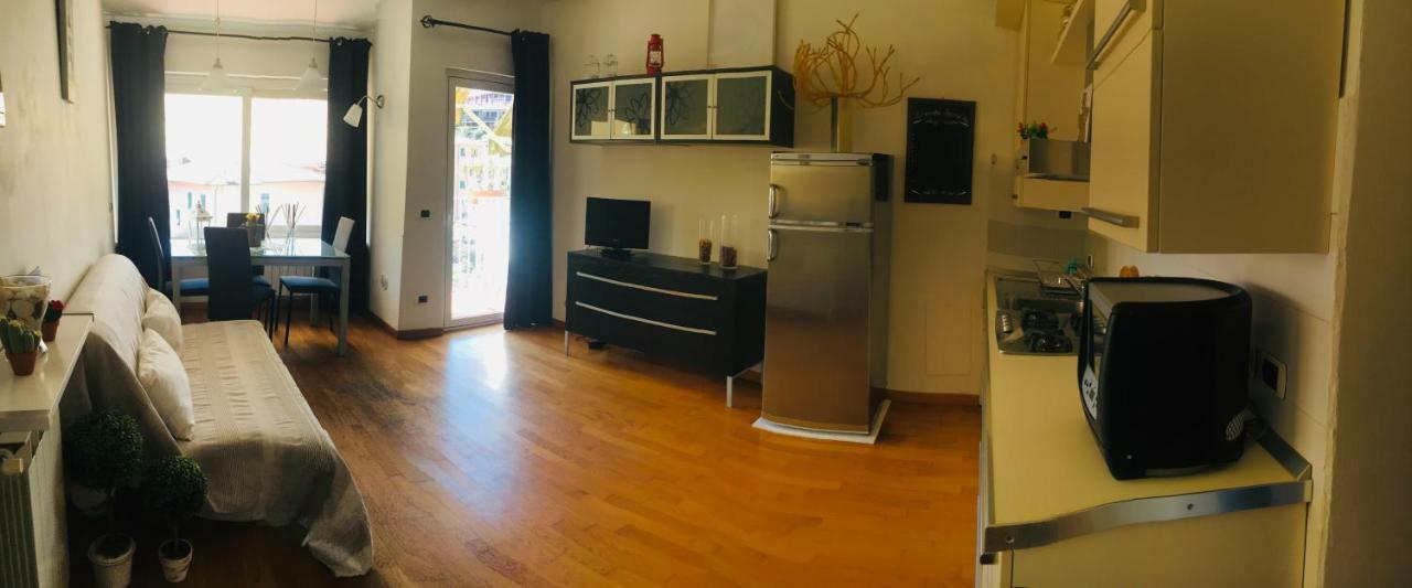 Ledonia Apartment Леричи Екстериор снимка