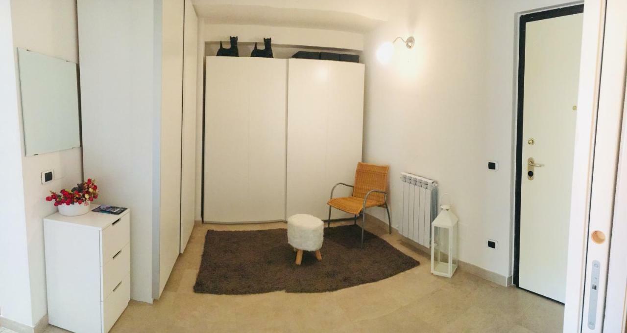 Ledonia Apartment Леричи Екстериор снимка